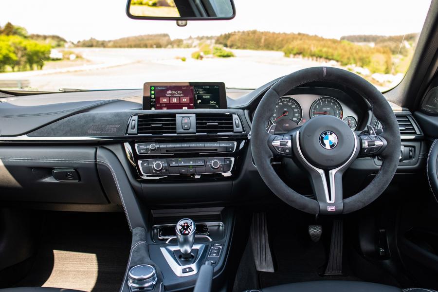 Торпедо BMW M3 CS (F80) 2018 года  (UK) (фото 6 из 30)